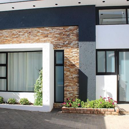 Deluxe Residence - Windhoek Exterior photo